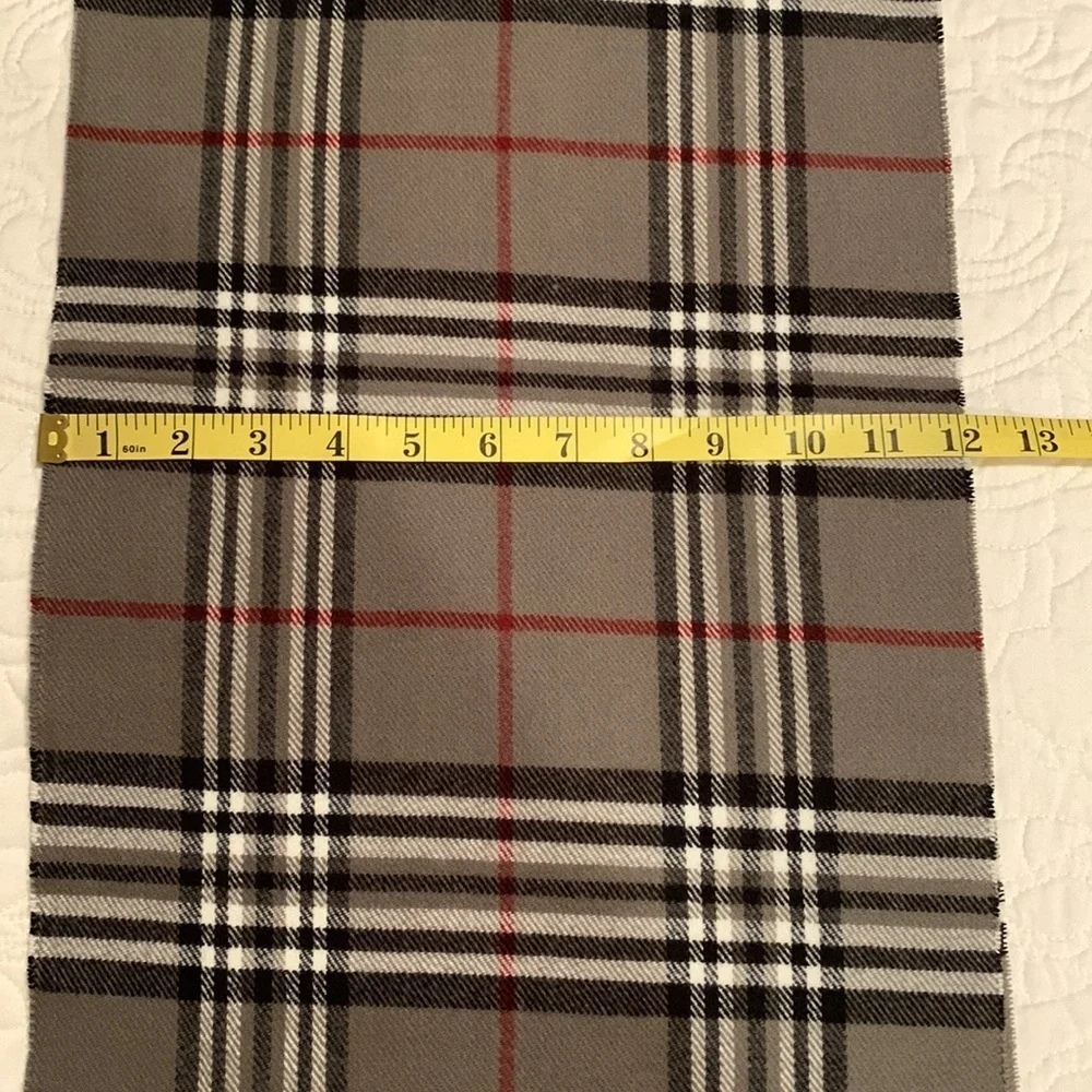 100% Cashmere Checkered Scarf Made in Scotland Unisex